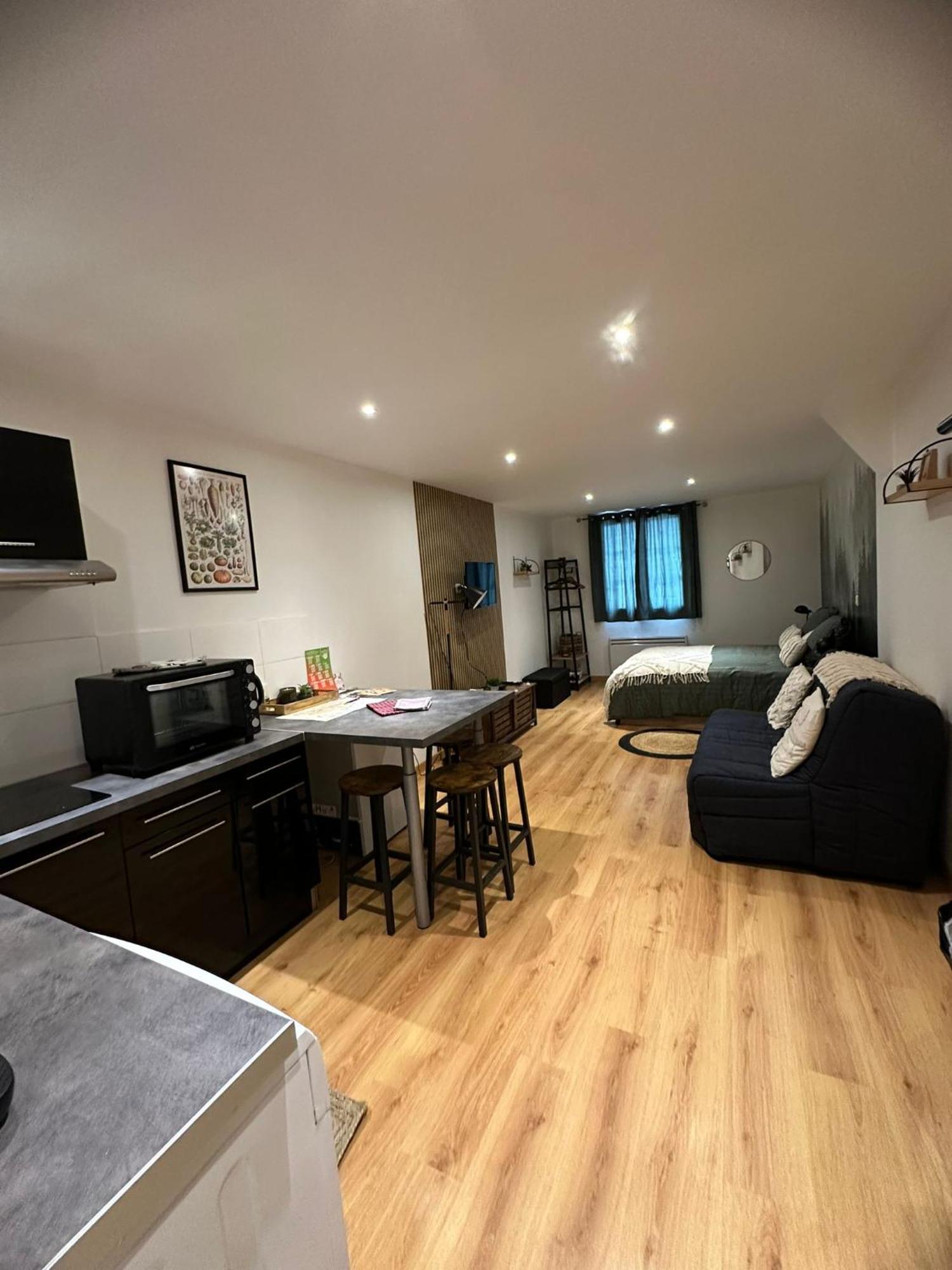 Ferienwohnung La Sapiniere Troyes Exterior foto